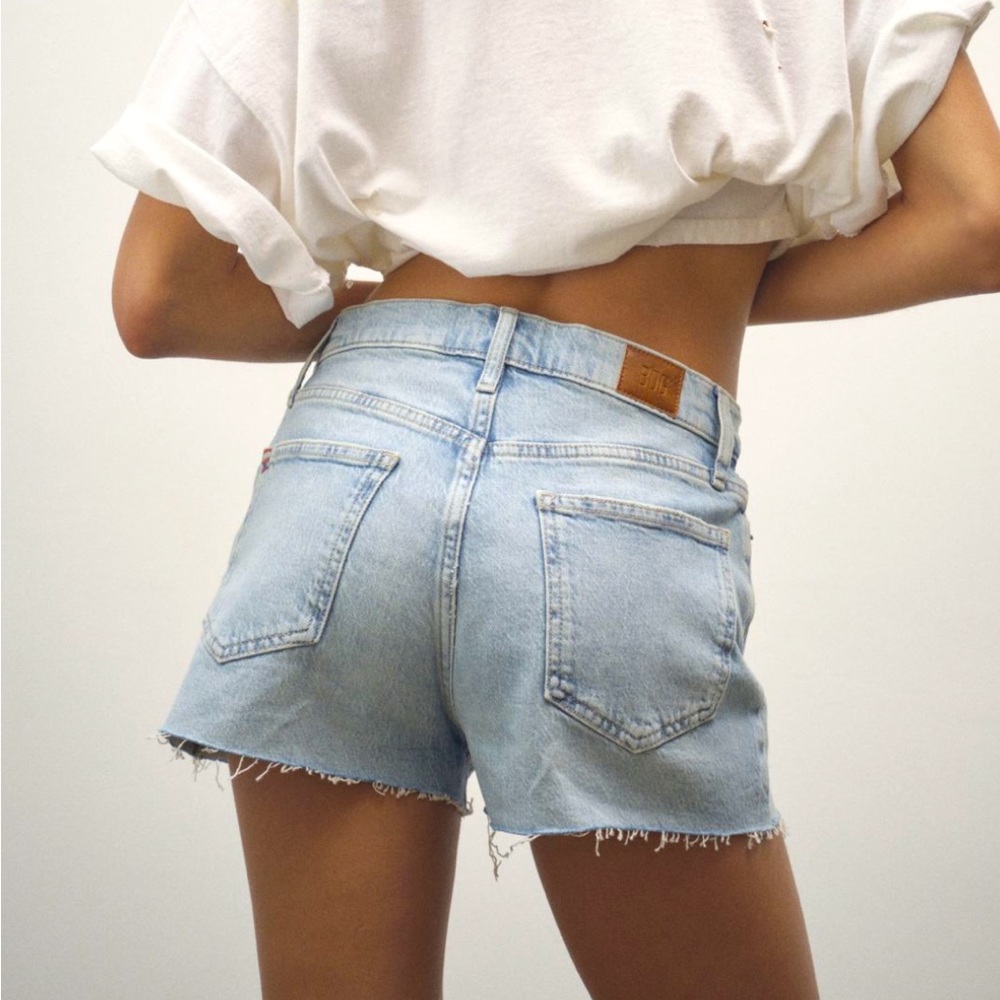NWT UO BDG Girlfriend High-Waisted Denim Shorts
